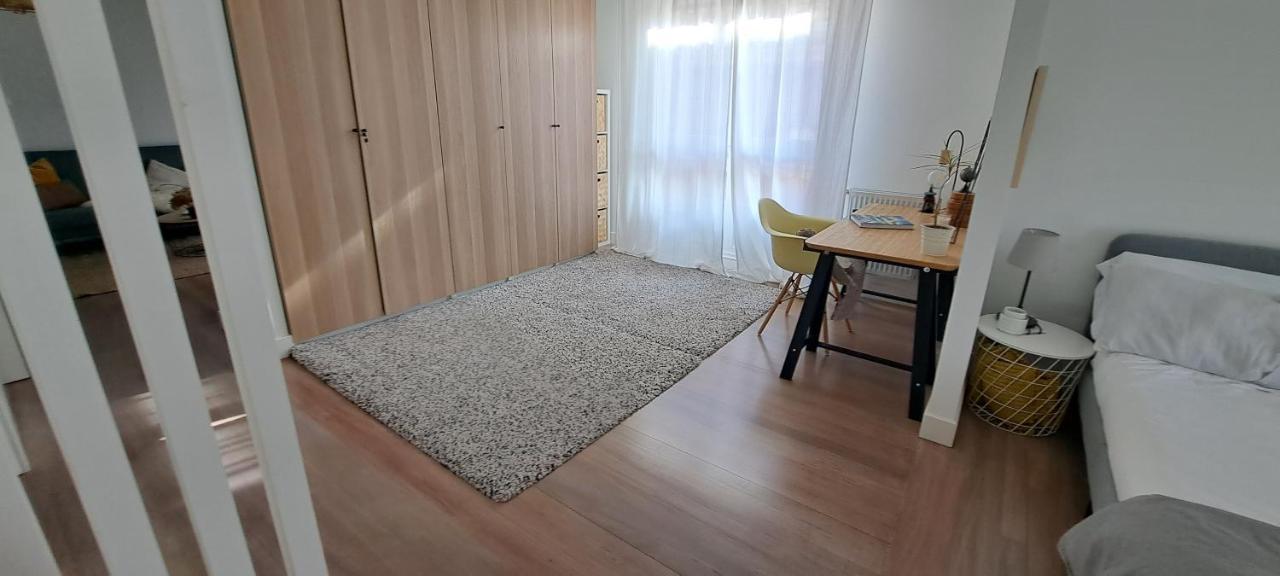 Apartamento Con Suite, Zona De Trabajo Y Yoga Wifi Y Garaje Castro Urdiales Buitenkant foto