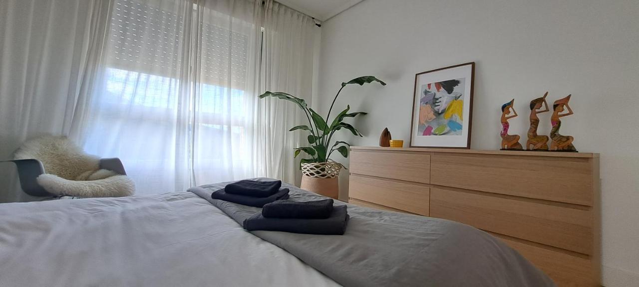 Apartamento Con Suite, Zona De Trabajo Y Yoga Wifi Y Garaje Castro Urdiales Buitenkant foto
