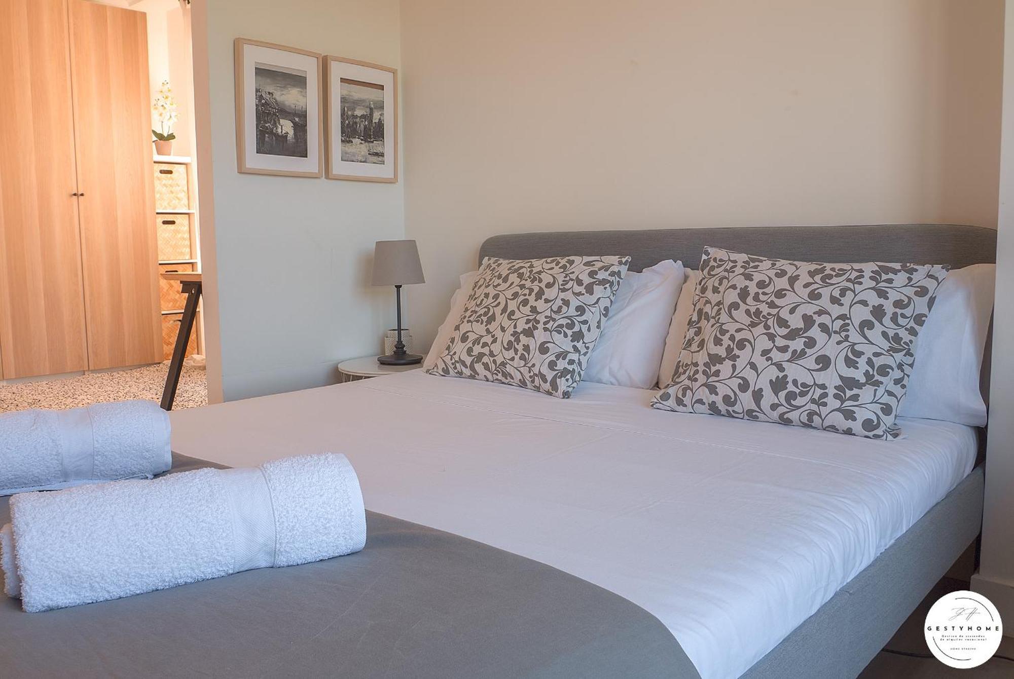 Apartamento Con Suite, Zona De Trabajo Y Yoga Wifi Y Garaje Castro Urdiales Buitenkant foto